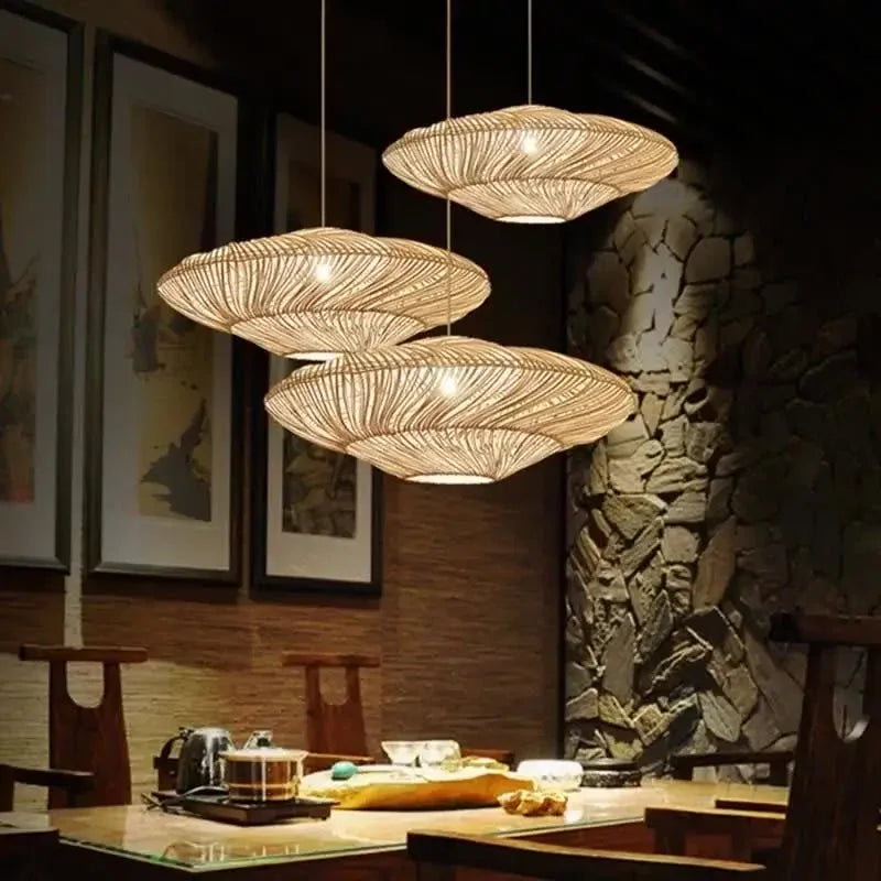 lampe-chinoise-suspension-en-rotin