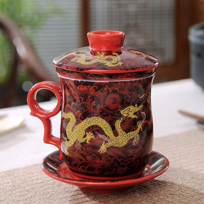 tasse-chinoise-en-porcelaine-dragon-royal