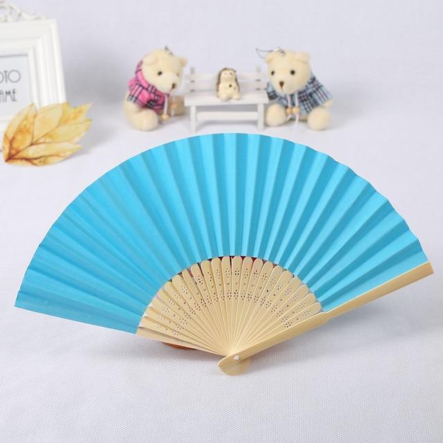 eventail-chinois-bleu
