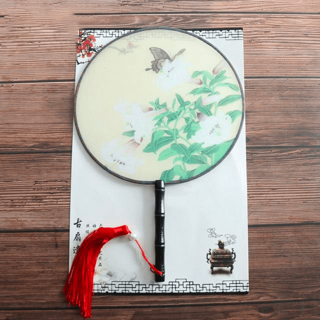 eventail-chinois-rond-papillon