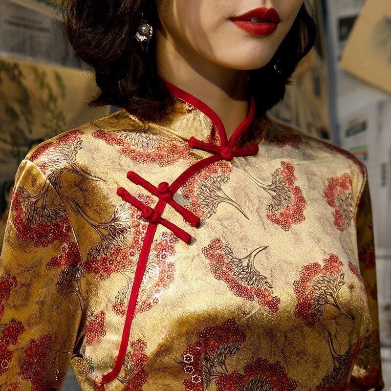 robe-chinoise-doree-et-rouge