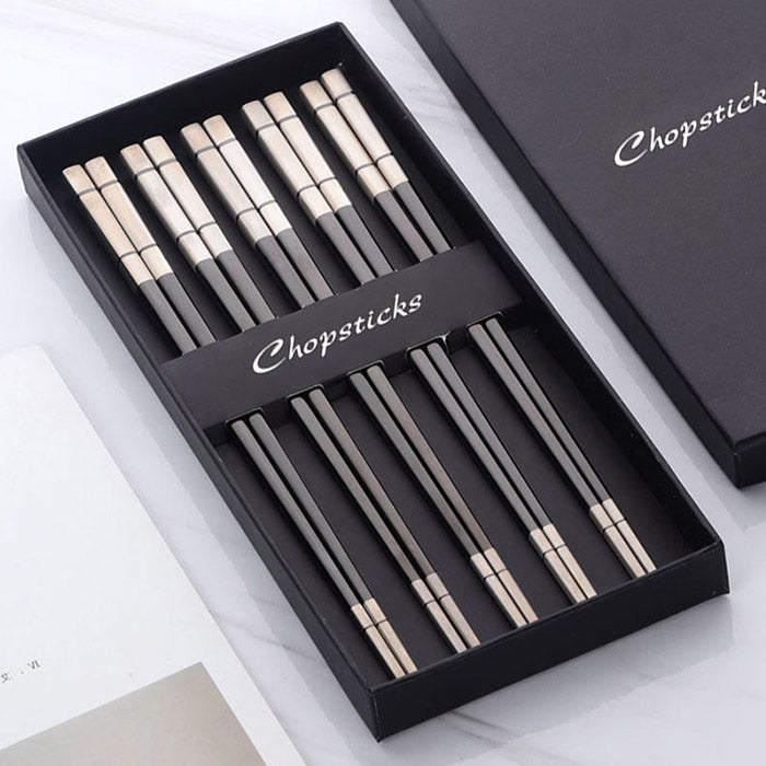 baguettes-chinoises-noires-facile-utilisation