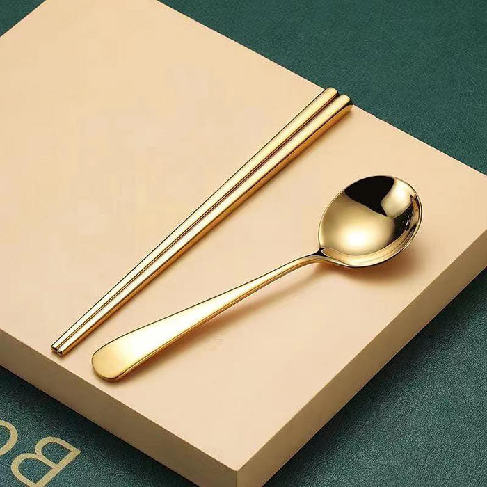 cuillere-et-baguettes-chinoises-couleur-citron