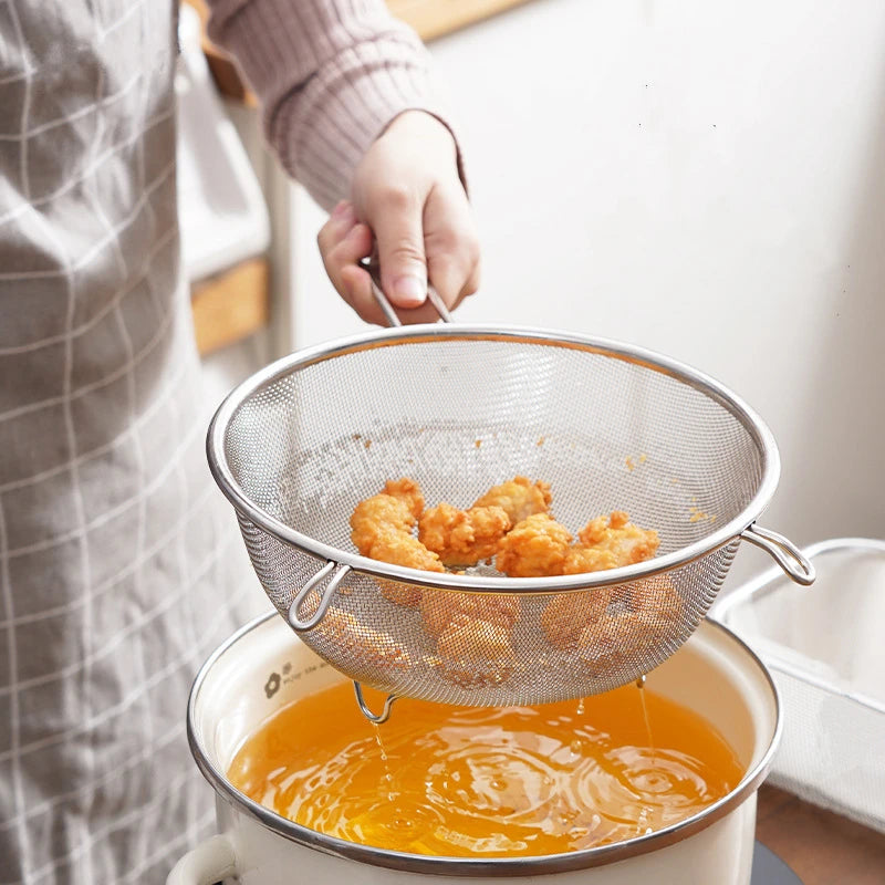 tamis-chinois-grand-acier