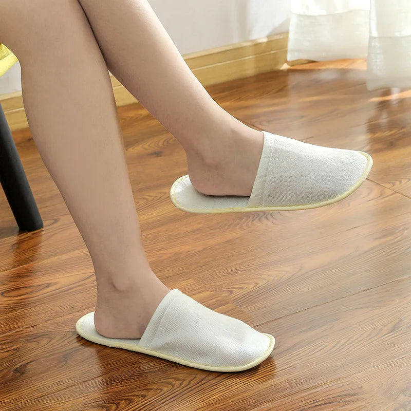 chaussons-chinois-jetables-ferm-es