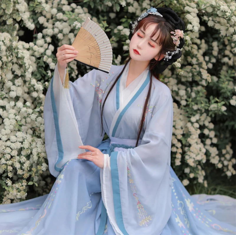 robe-chinoise-danse-traditionnelle