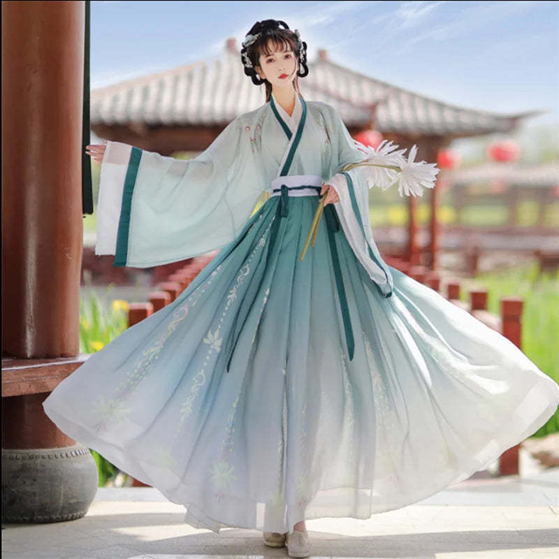 robe-chinoise-danse-traditionnelle