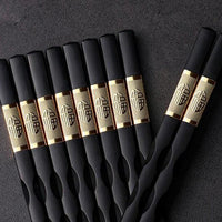 baguettes-chinoises-en-plastique-noires