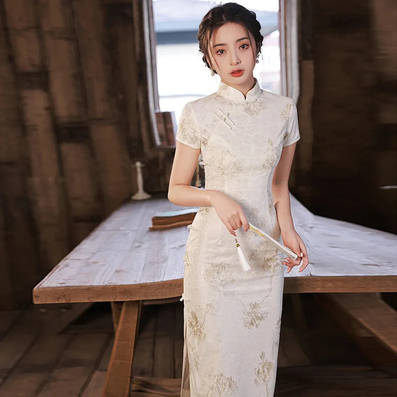 cheongsam-robe-dentelle-manche-courte