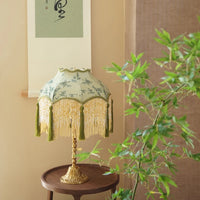 abat-jour-chinois-luxueux-bambou-pompons-verts