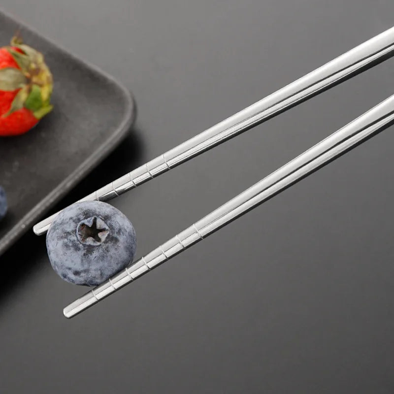 baguettes-chinoises-acier-cuisine