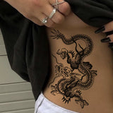 tatouage-dragon-chinois-noir-et-blanc