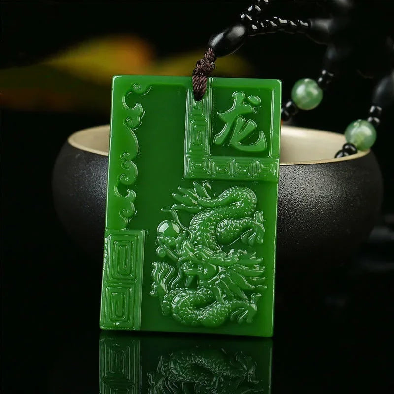 colliers-chinois-jade-signe