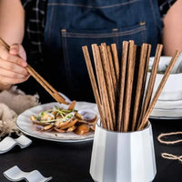 baguettes-chinoises-bois-naturel-avec-tui