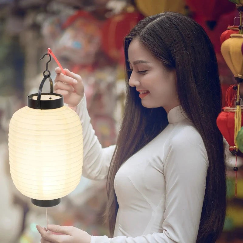 lampion-chinois-en-papier-suspendu