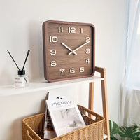 horloge-chinoise-carr-e-bois