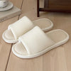 chaussons-chinois-peluche-fraise*