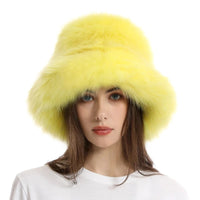 chapeaux-chinois-seau-en-peluche