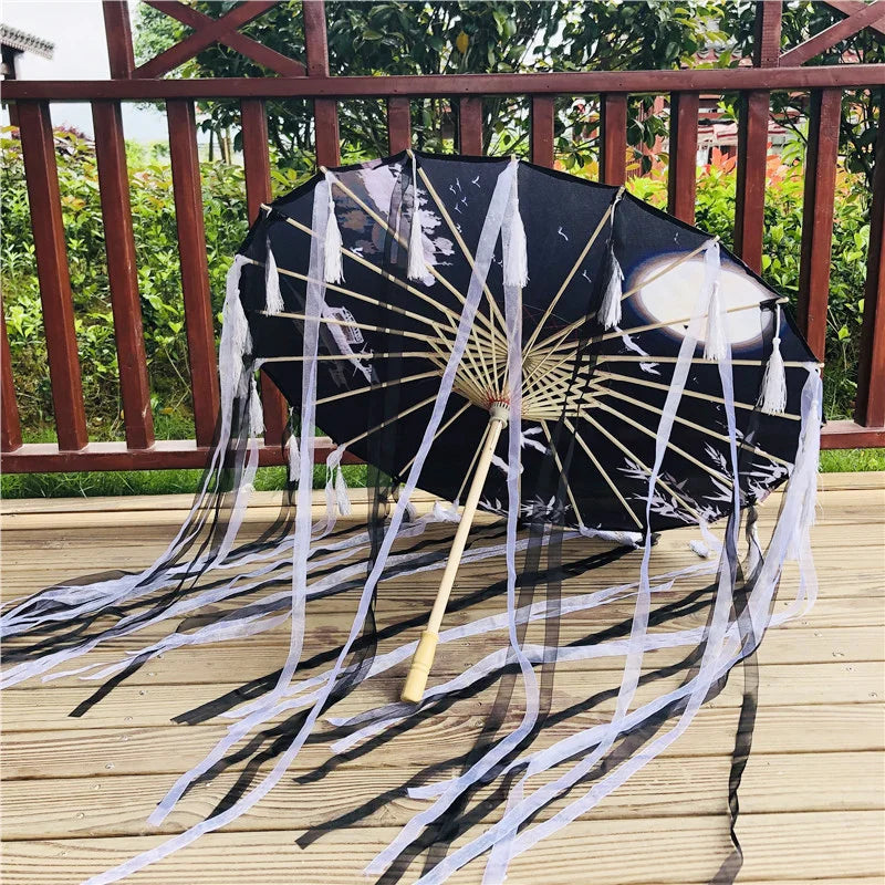 ombrelle-chinoise-noire-avec-rubans