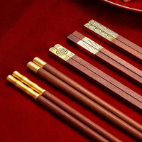 baguettes-chinoises-en-bois-rouge