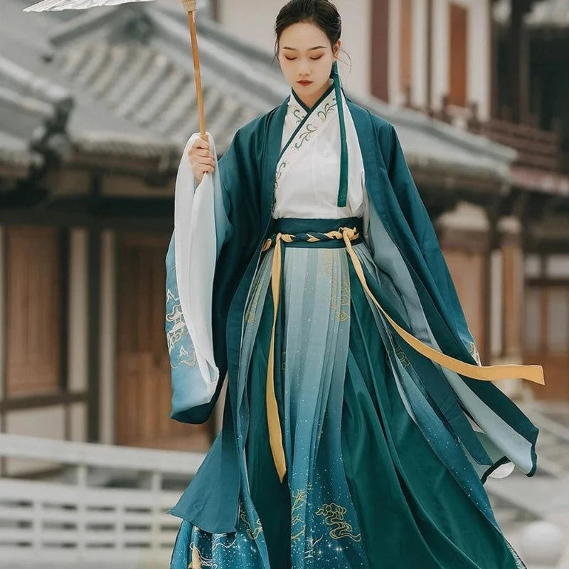 hanfu-femme-broderie-elk-vert-d-grad