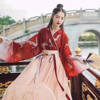 robe-chinoise-rouge-fille-danse