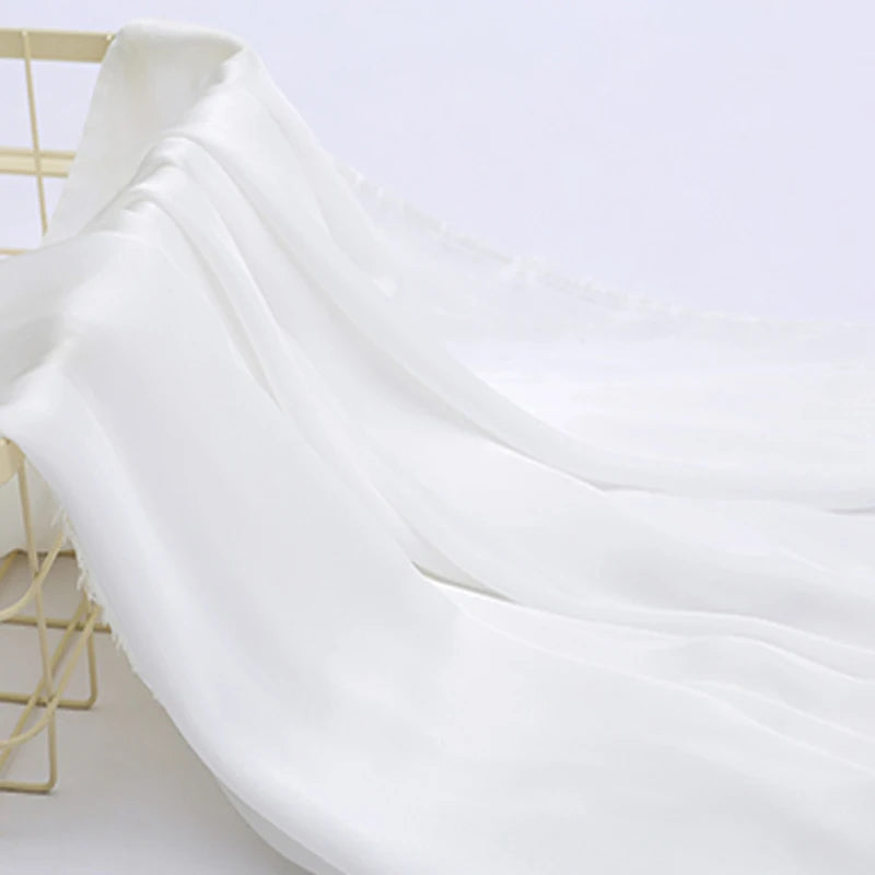 tissu-chinois-satin-soyeux-doux