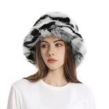 chapeaux-chinois-seau-en-peluche