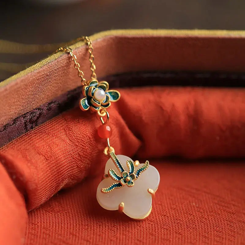 collier-chinois-lotus-bleu