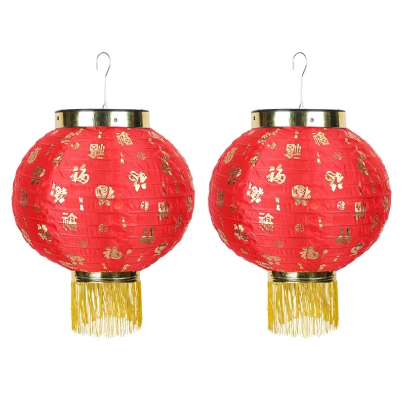 lanterne-chinoise-rouge-avec-glands