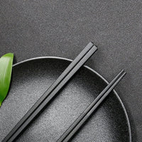 baguettes-chinoises-alliage-forme-bambou