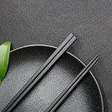baguettes-chinoises-alliage-forme-bambou