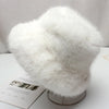 chapeaux-chinois-seau-en-peluche