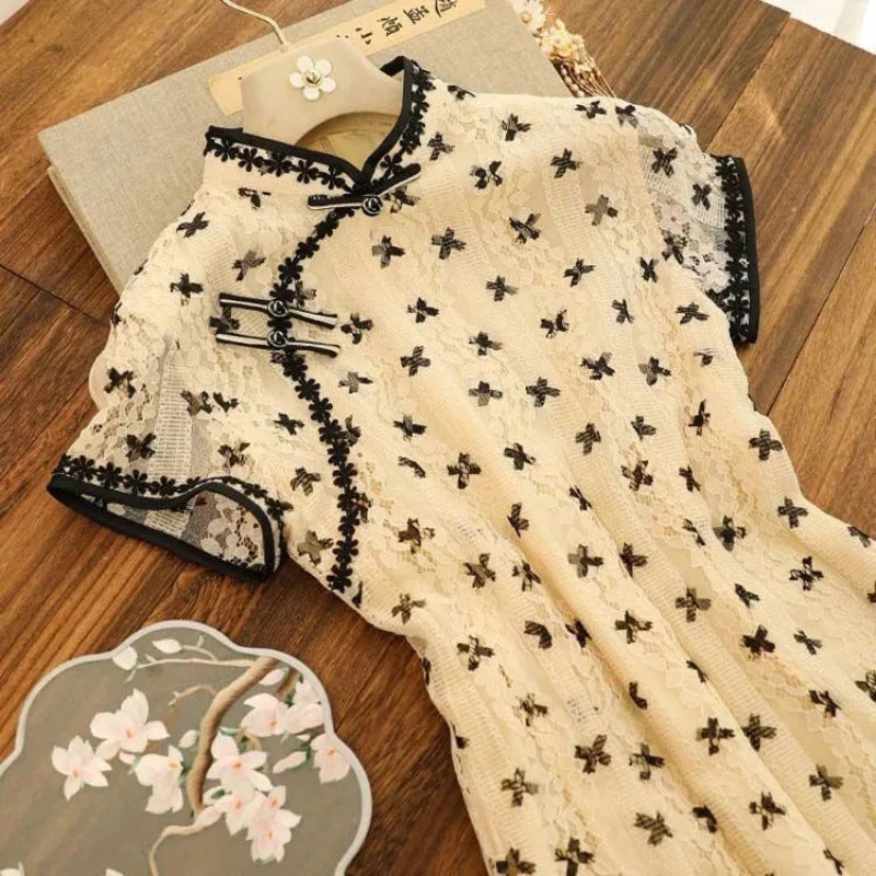 robe-chinoise-noire-gothique-elegante