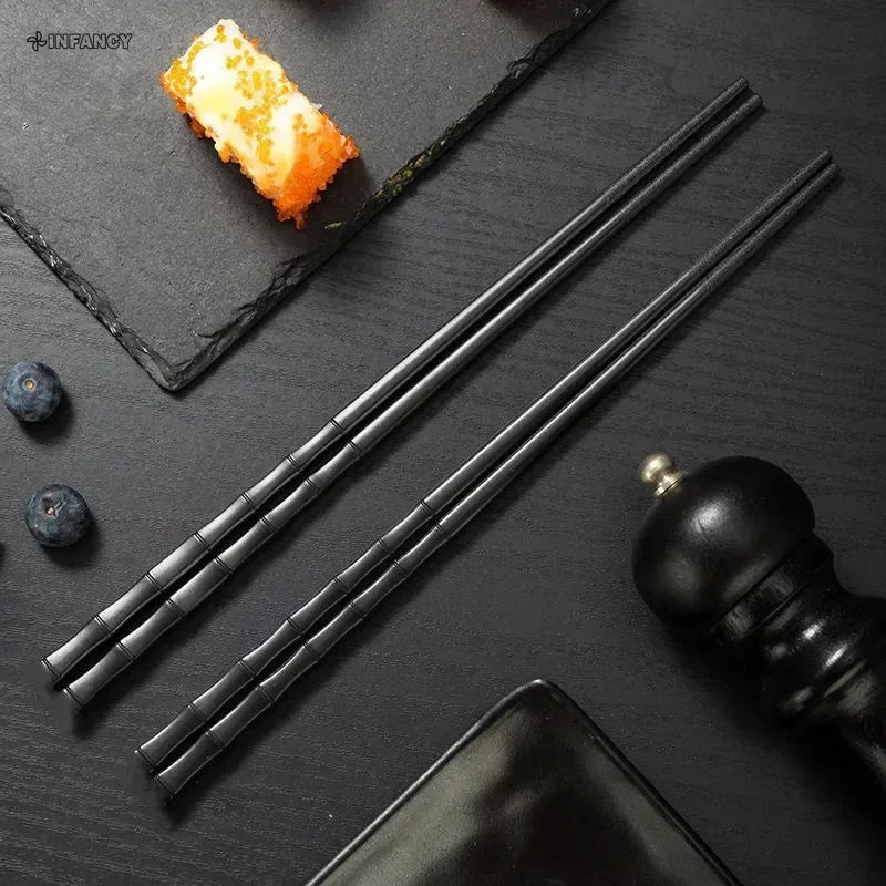 baguettes-chinoises-alliage-noir-bambou