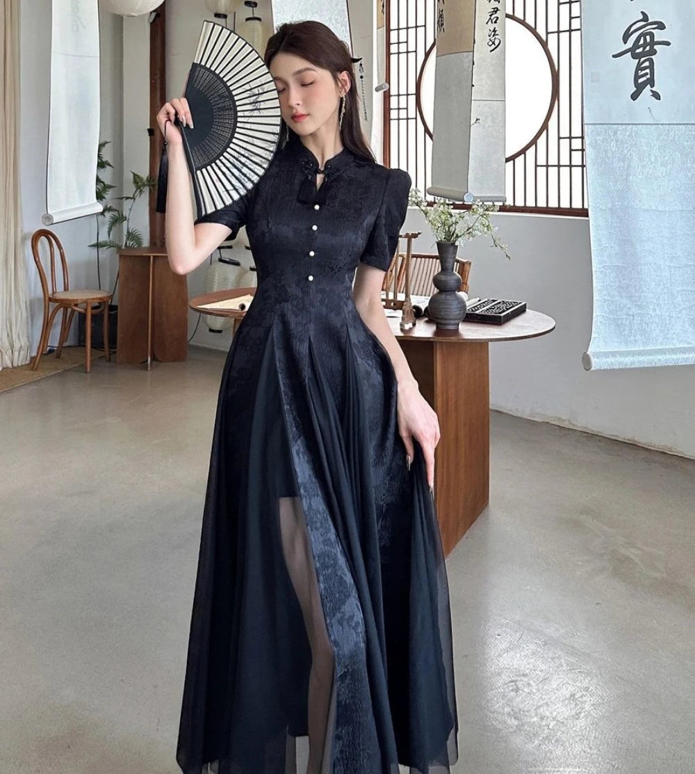 robe-chinoise-noire-style-qipao