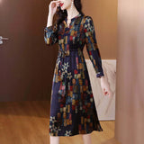 cheongsam-robe-soie-col-v-lacets