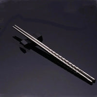 baguettes-chinoises-acier-dragon-noir
