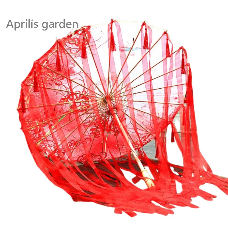 ombrelle-chinoise-dentelle-danse