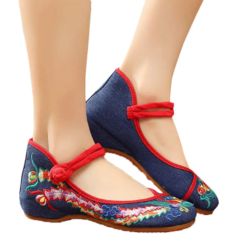 ballerines-chinoises-en-toile-brodee
