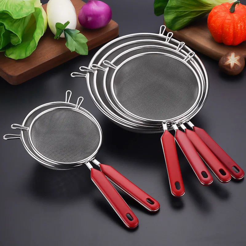 passoire-chinois-maille-fine-manche-rouge