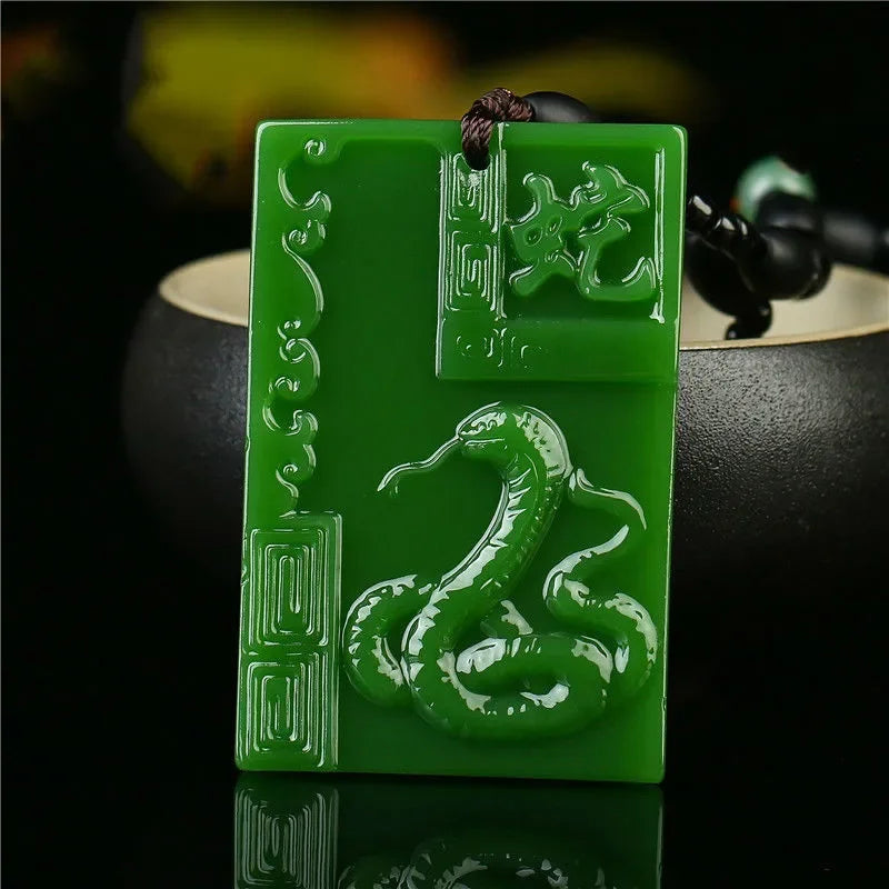 colliers-chinois-jade-signe