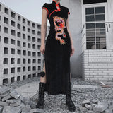 robe-chinoise-col-montant-dragon-gothique