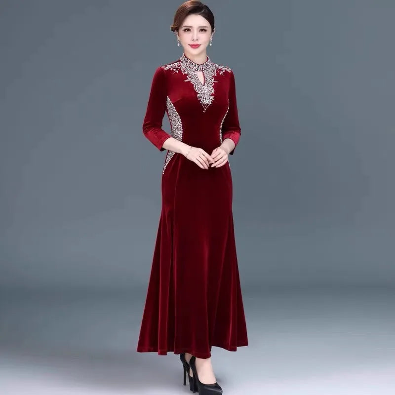 cheongsam-robe-velours-or-diamant