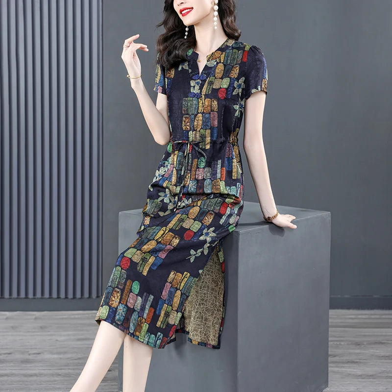 cheongsam-robe-soie-col-v-lacets