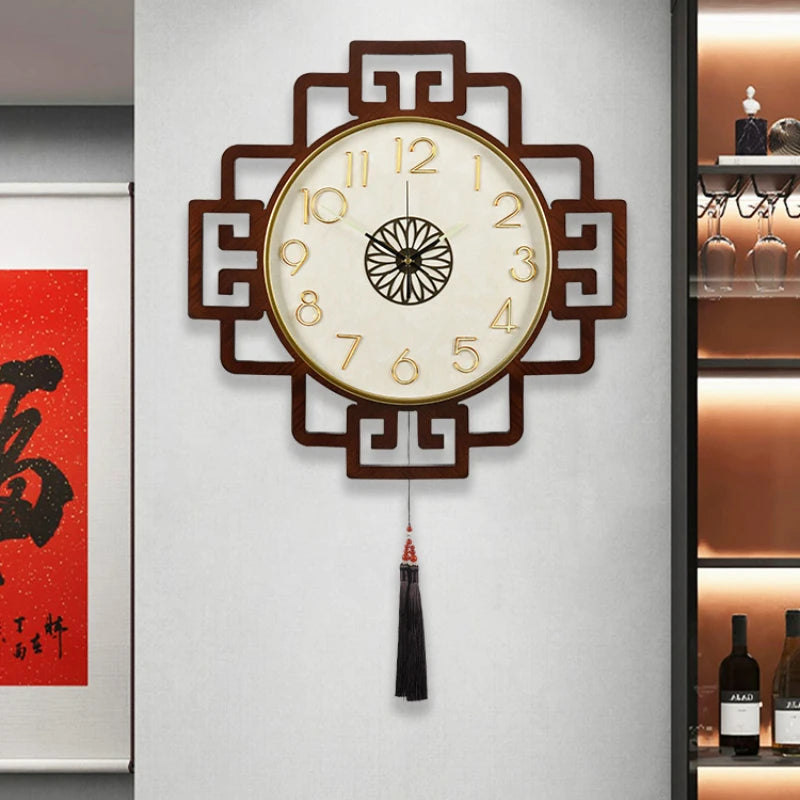 horloge-chinoise-lumineuse-en-bois