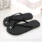 chaussons-chinois-caoutchouc-claquettes