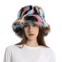 chapeaux-chinois-seau-en-peluche