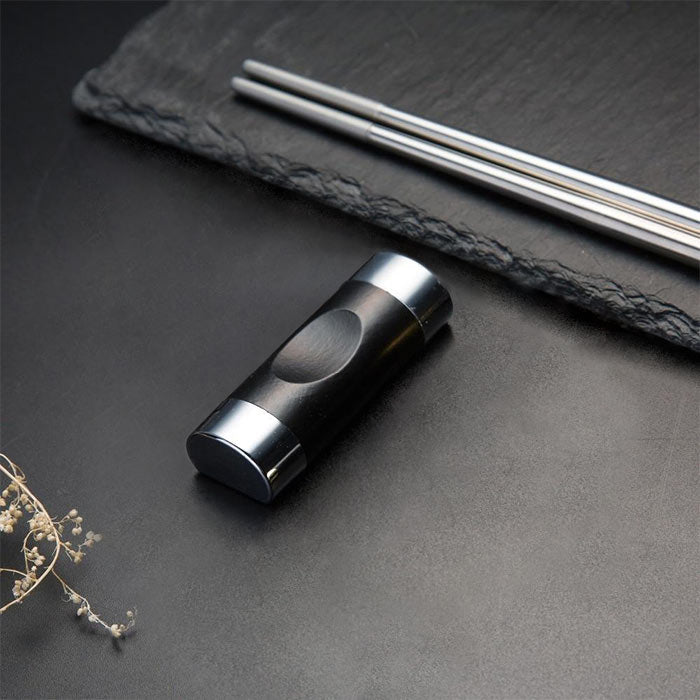 support-baguettes-chinoises-noir-et-argent