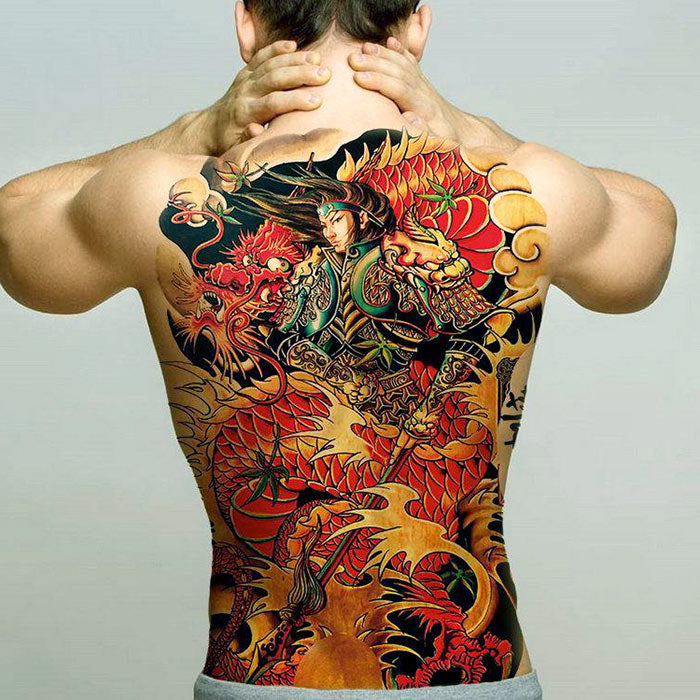 tatouage-de-dragon-rouge-chinois